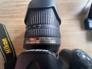 Cámara Nikon D5200 Negra muy poco uso.