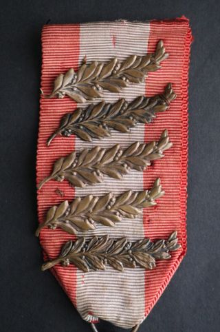 Medalla francesa Cruz de Guerra 5 Palmas Bronce