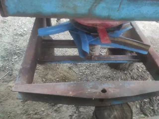 Abonadora Aguirre 1100kg