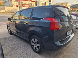 Peugeot 5008 2013   2.0hdi  150cv 7 plaz