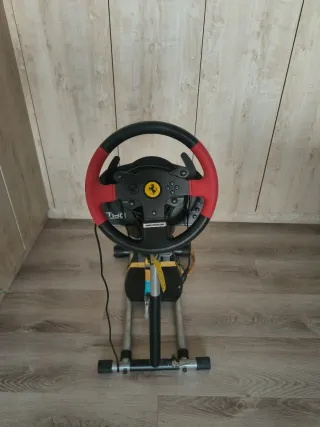 Volante Thrustmaster T150 Edicion Ferrari PS4/PS5