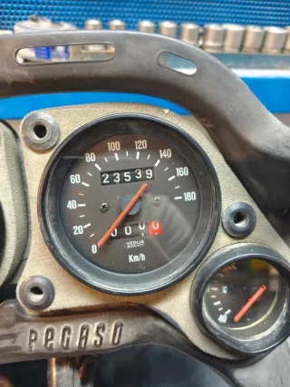 Cuadro instrumentos Aprilia Pegaso 125