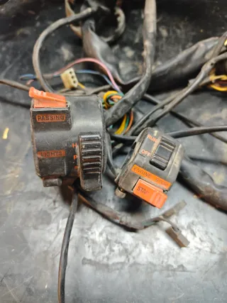 Cuadro instrumentos Aprilia Pegaso 125