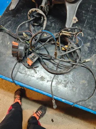 Cuadro instrumentos Aprilia Pegaso 125