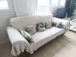 Sofá 3 plazas beige o marrón