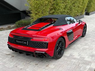 Audi R8 Audi R8 Spyder V10 FSI perform. 419kW RWD S tr.