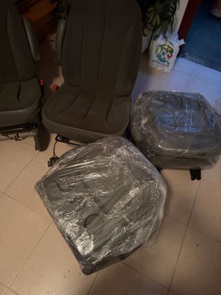 Asientos Chrysler Voyager 2005