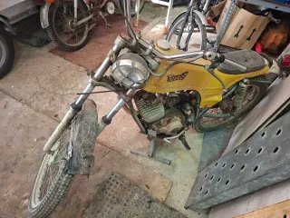 Torrot Clásica Amarilla
