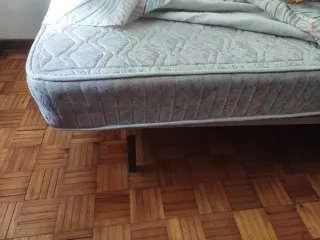Cama madera maciza con cabezal, somier y colchón