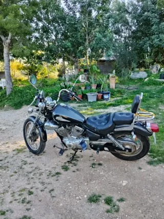 Yamaha Virago Cruiser Negra