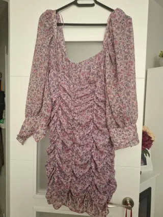 Vestido floral rosa y morado