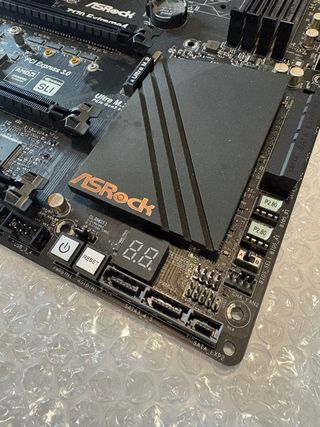Placa Base ASRock Z170 Extreme4