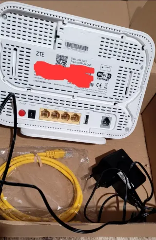 Router WiFi 6 ZTE ZXHN F6600P