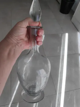 Jarrón de cristal vintage con tapón