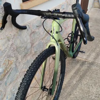 Bicicleta Gravel Cube Nuroad C: 62 SLX