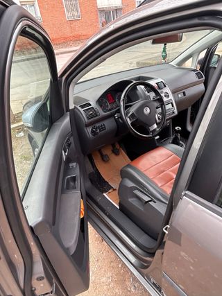 Volkswagen Touran 2010