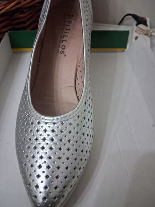 Zapatos Pitillos plateados talla 38