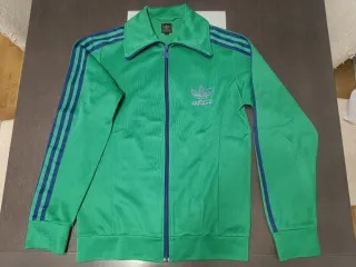 Chaqueta Adidas Verde con Cremallera. Talla S