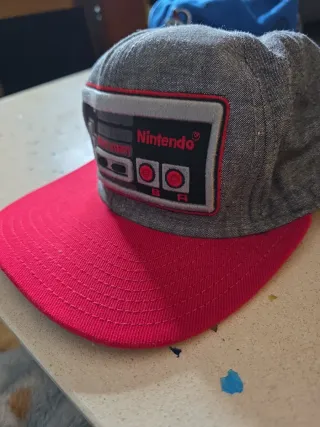 Gorra Nintendo NES Controller