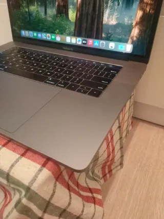 MacBook Pro 15" 2018 i9/32GB RAM/1TB SSD