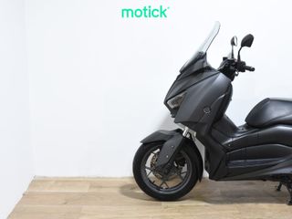YAMAHA XMAX 125
