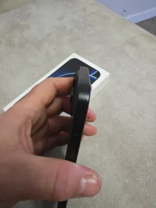 iPhone 16 Pro Max Negro