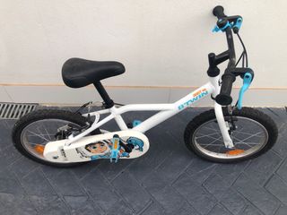 Bicicleta infantil Btwin blanca