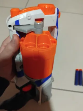 Pistola Nerf Strongarm Elite