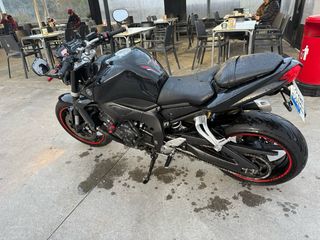 Yamaha FZ1 Naked 2006 Negra