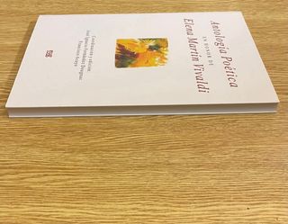 Antología poética en honor de Elena Martín Vivaldi