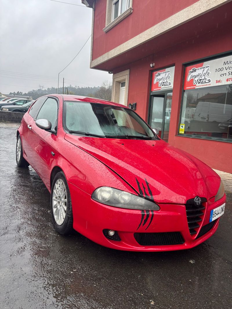 Alfa Romeo 147 2005 - foto 1