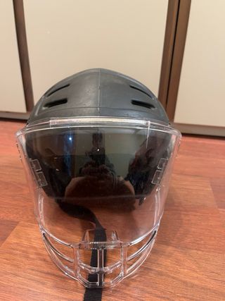 Casco hockey patines