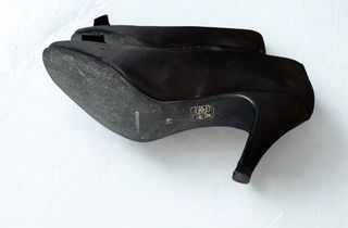 Zapatos de tacón negros