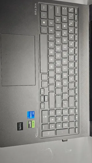 Portátil HP Victus r1006ns Negro