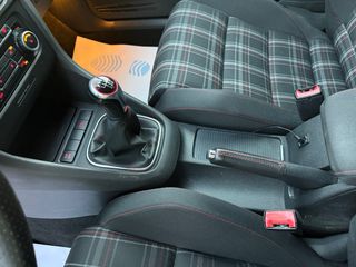 Volkswagen Golf VI GTI 210cv 2011