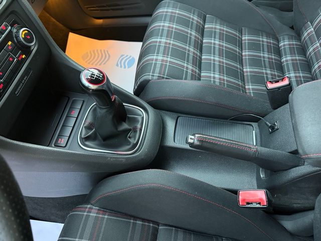 Volkswagen Golf VI GTI 210cv 2011
