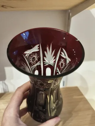 Jarrón Cristal Bohemia Rojo Tallado