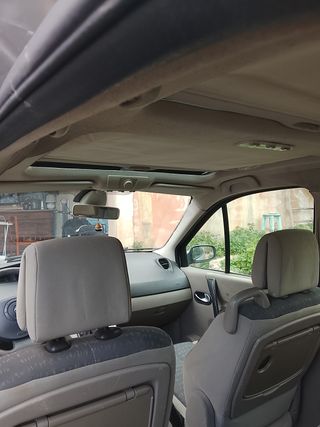 Megane 2500 €, 105 mil kms