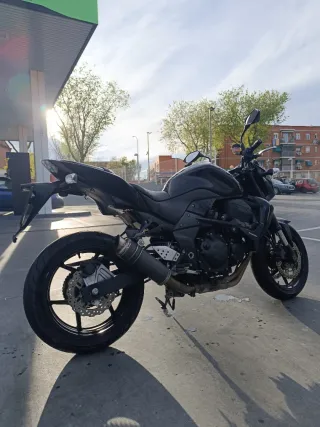 Kawasaki Z750 Negra 2010 (106 CV)