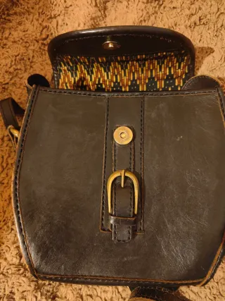 Bolso de cuero negro