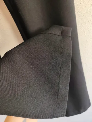 Pantalón de chica talla 36 de Stradivarius.