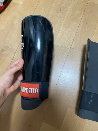 Espinilleras Hockey Patines Negras Compozito