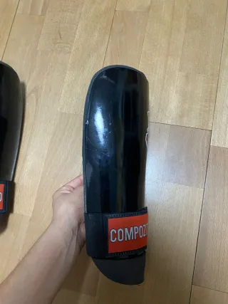 Espinilleras Hockey Patines Negras Compozito