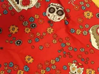 Vestido Pin Up Calaveras y Flores