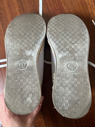 Zapatillas Popa Beige y Blancas