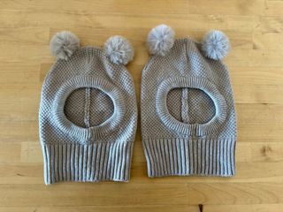 2 Gorros de Invierno con Pompón