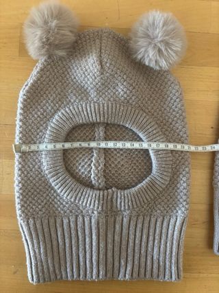 2 Gorros de Invierno con Pompón