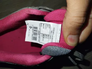 Zapatillas montaña grises y rosas T40 Quechua