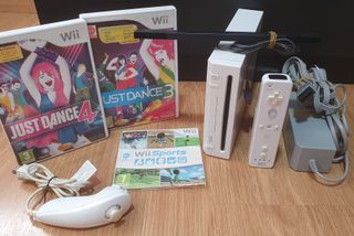 Consola Nintendo Wii + Juegos y Accesorios
