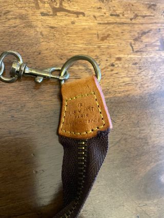 Borsa Louis Vuitton marrone con tracolla